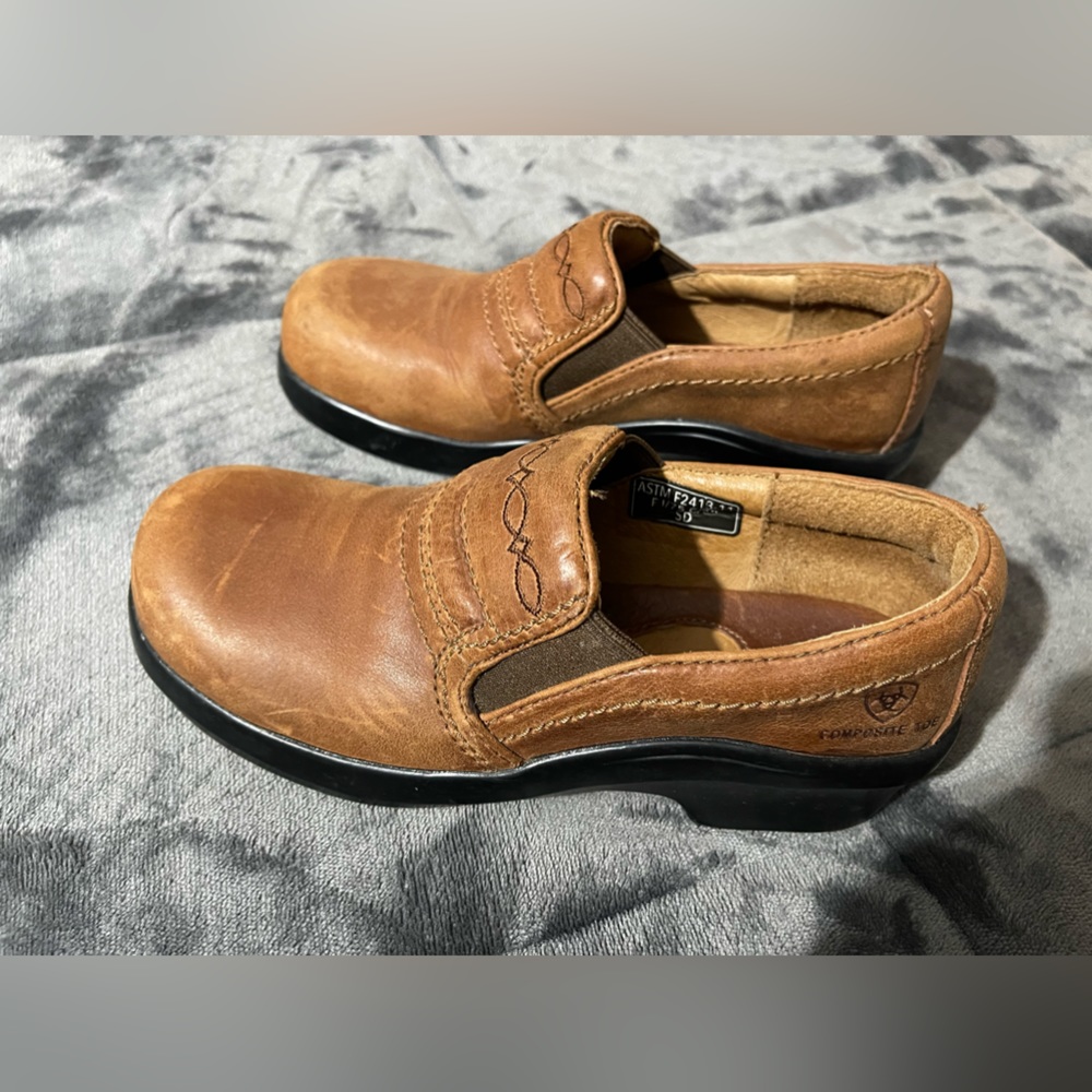 Ariat composite toe shoes